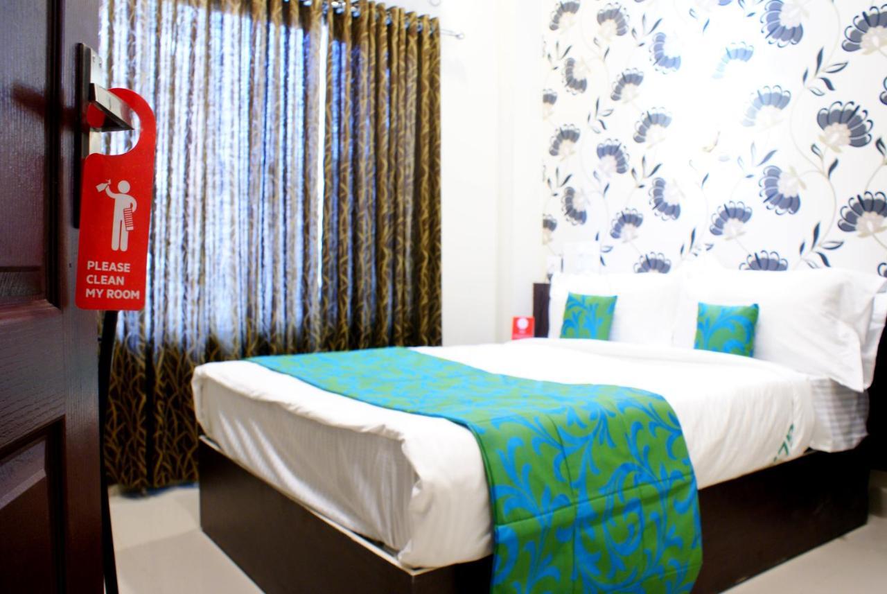 Collection O 8267 Galaxy Inn Kochi Eksteriør bilde