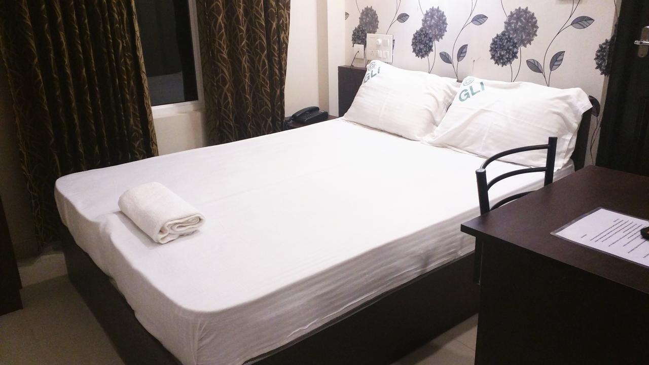 Collection O 8267 Galaxy Inn Kochi Eksteriør bilde